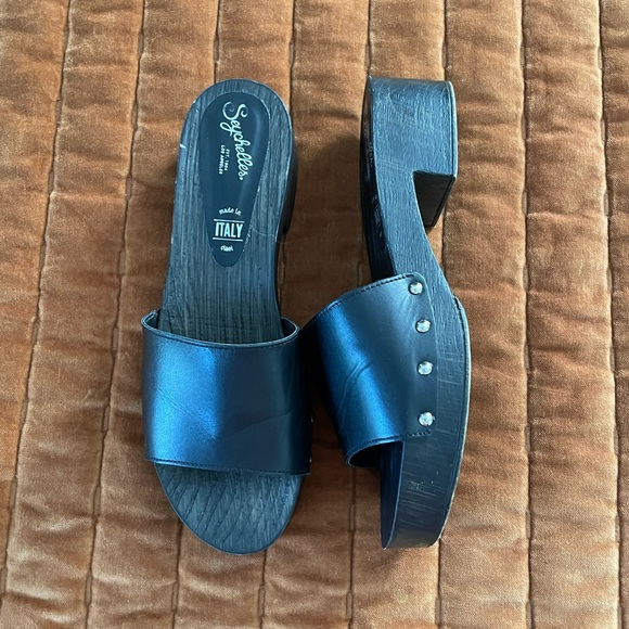 Seychelles Wood Platform Slide Heeled Sandal - Picture 10 of 12